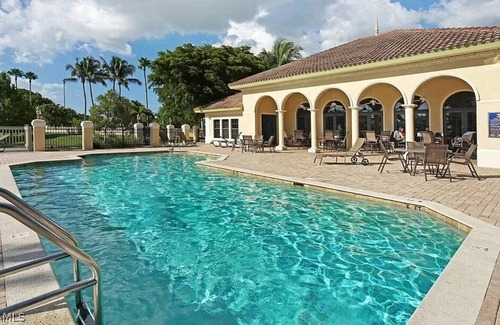 Cape Harbour Condo | Beautiful Coach Home at Cape Harbour - A Yachting Community