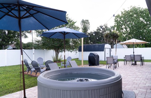 Englewood East House | Beautiful Coastal Home 4 miles from the beach! With Hot tub!