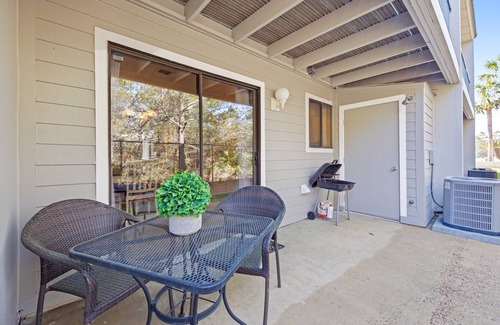 Miramar Beach House | Beautiful coastal townhome with WiFi, washer/dryer, pool, & beach access