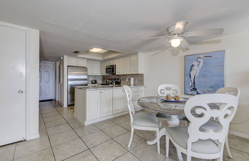 Indian Rocks Beach Condo | BEAUTIFUL CONDO WITH BALCONY FACING GULF OF MEXICO WITH BRAND NEW HEATED POOL