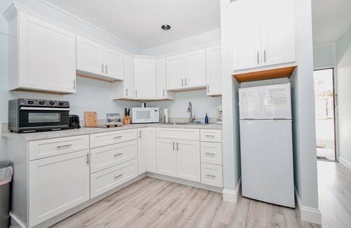 Cedar Key Condo | Beautiful Condo 127 with AC in charming Cedar Key