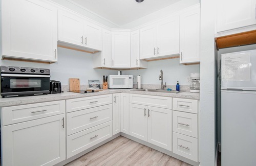Cedar Key Condo | Beautiful Condo 127 with AC in charming Cedar Key