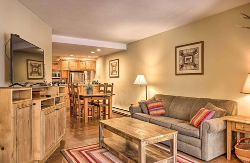 Vail Condo | Beautiful Condo across street from Vail Golf Course Clubhouse