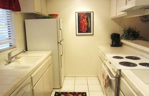 Palm Desert Condo | Beautiful Condo in Semi-Private Country Club With Panoramic Mountain Views