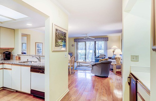 Palmetto Dunes Condo | Beautiful Condo in Fantastic Location Near Beach w/Shared Pool, WiFi, AC, W/D