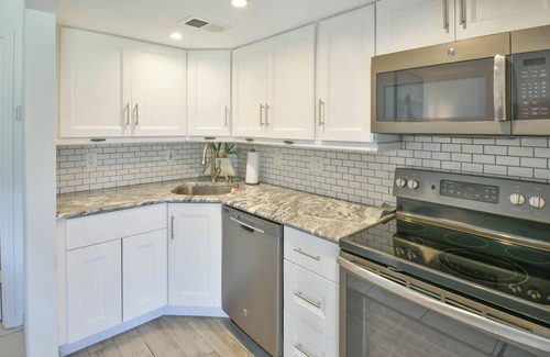 Standish Shores Bellewood Condo | Beautiful Condo in Oceanfront Ormond Beach Complex