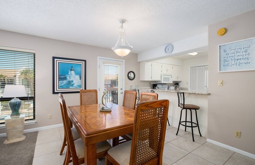 Navarre Beach Condo | Beautiful Condo on a BEAUTIFUL BEACH!