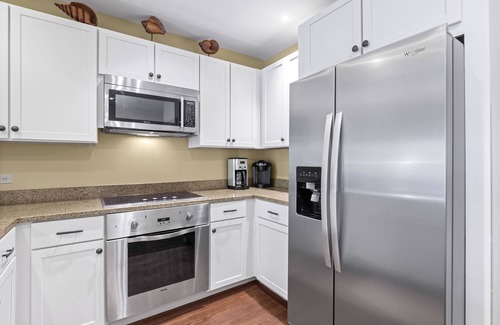 Santa Rosa Beach Condo | BEAUTIFUL CONDO ON 30A FOR 6, ONLY 1 BLOCK TO PRIVATE BEACH ACCESS! POOLS & LAKE