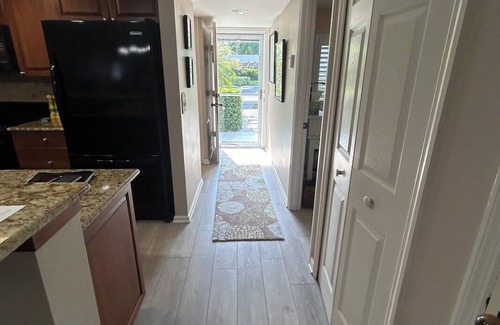 South Beach Condo | Beautiful Condo with Marina View and Minutes walk to Private Beach!