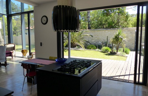 Soorts-Hossegor Villa | Beautiful contemporary villa between lake and ocean. Free wifi.