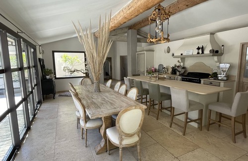 Berre-l'Etang Villa | Beautiful contemporary villa, swimming pool and large garden