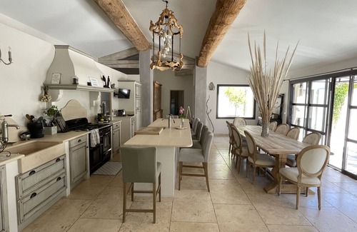 Berre-l'Etang Villa | Beautiful contemporary villa, swimming pool and large garden