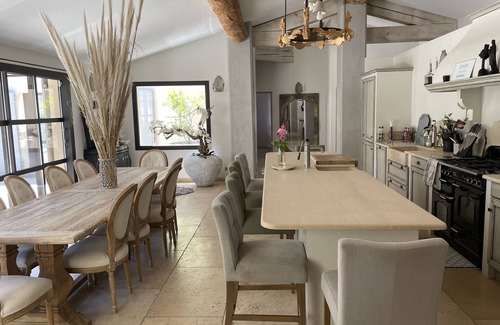 Berre-l'Etang Villa | Beautiful contemporary villa, swimming pool and large garden