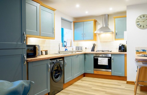 Falmouth Cottage | Beautiful Cornish cottage with shared pool/hot tub nr Falmouth/Helford