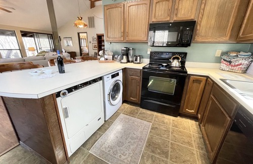 The Woods Cabin | Beautiful Cottage At 'the Woods' Resort, Golf, Spa, Swimming & Resort Amenities