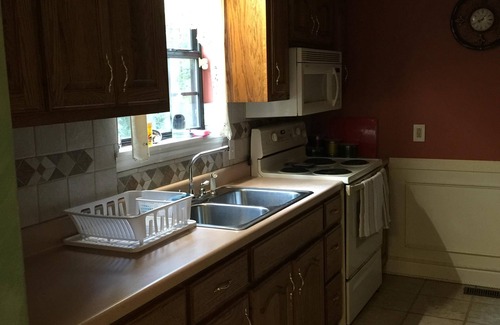 Albertville House | Beautiful Cottage Close To The Lake And Everything You Could Ever Need.