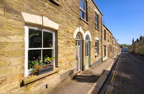 Truro House | Beautiful Cottage & Garden in the Heart of Truro
