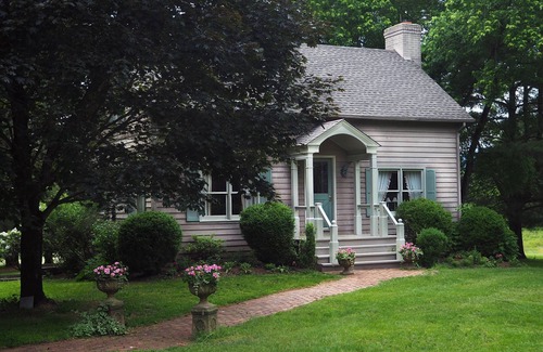 Washington Cottage | Beautiful Cottage on a Lavender Farm in the Blue Ridge Mountains