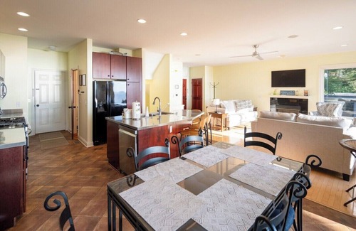 Port Sheldon House | Beautiful Cottage on Lake Michigan w Private Beach