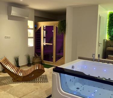 Avolsheim Apartment | Beautiful cottage private Jacuzzi and sauna