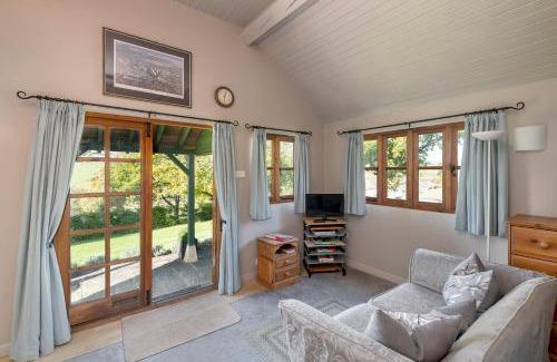 Rudloe House | Beautiful Cottage With Stunning Views in Box