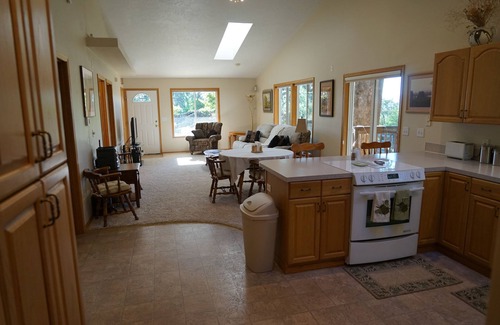 Amity House | Beautiful Country Cottage In The Middle Of Wine Country
