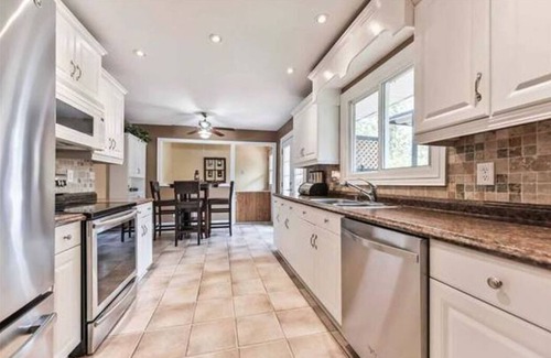 Innisfil House | Beautiful country escape 5 min. from beach