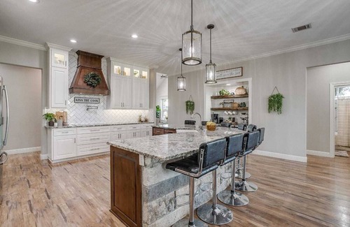 Brandon Other | Beautiful country home ideal for gatherings
