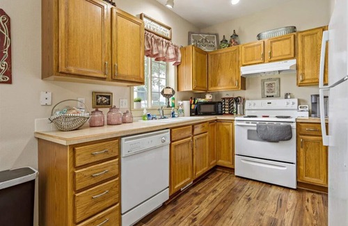 Gem County Apartment | Beautiful Country & Ranch setting with room to relax