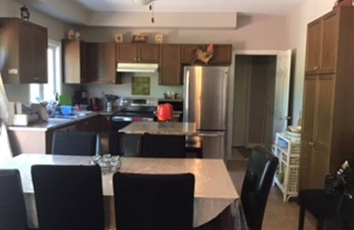 Collingwood House | BEAUTIFUL Cozy 5BDRM House - only 3 minute drive to Blue Mountain