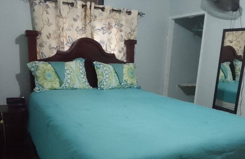 Eden Gardens House | Beautiful, Cozy and relaxing 3bedroom suites home away from home in Kingston