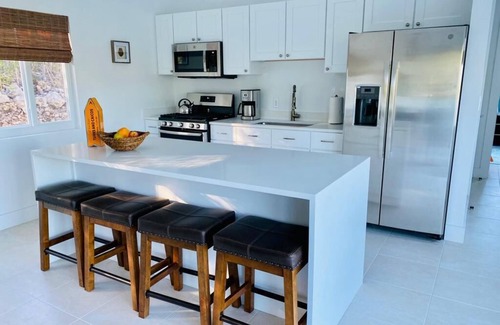 Providenciales Villa | Beautiful & Cozy Home Away From Home