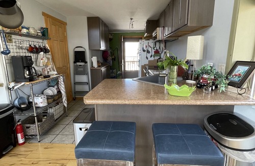 Elk Meadows Cabin | Beautiful Cozy Log Cabin with Huge Views and Privacy.