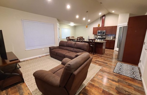 Palmer Apartment | Beautiful, cozy stay near Hatcher Pass & Hiking
