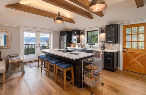 Bainbridge Island House | Beautiful Crystal Springs - Private Beach & Views