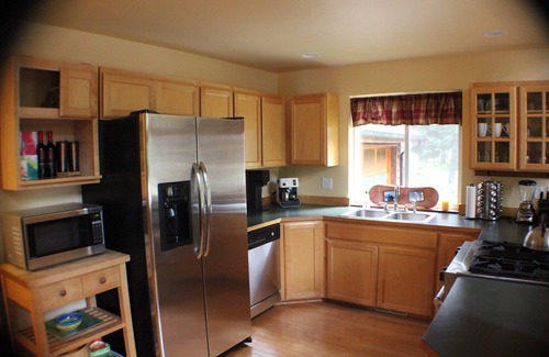 Enumclaw Cabin | Beautiful Crystal Mountain Chalet/Cabin With Spa