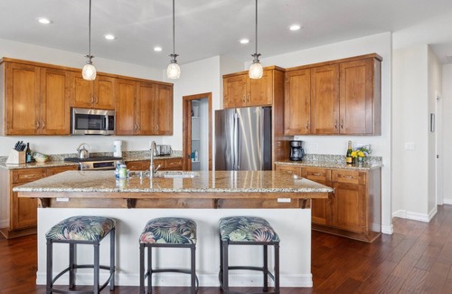 Cayucos House | Beautiful Custom home, great ocean views! Pets Allowed!