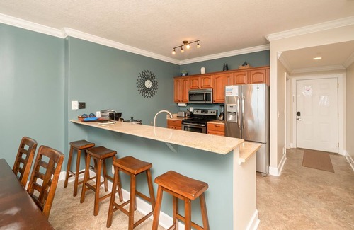 Panama City Beach Condo | Beautiful Deja Blue 2br 2ba Beach front with Amazing Views