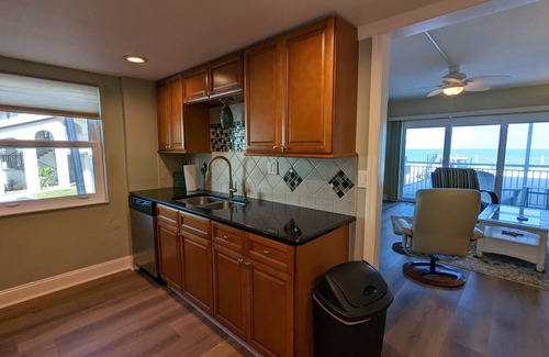 Satellite Beach Condo | Beautiful direct ocean front beach access condo