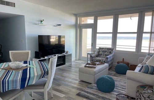 Marco Island Condo | Beautiful Direct Ocean Front condo in Marco Island, Florida