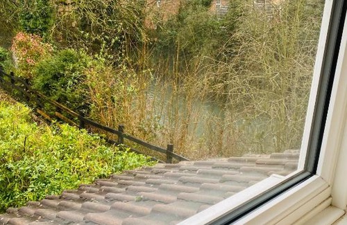Oakham House | Beautiful double en-suite room