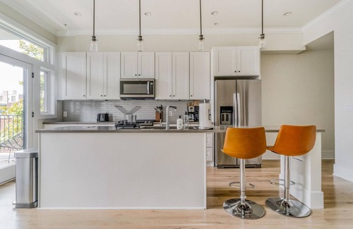 Dupont Circle Apartment | Beautiful Dupont Circle 2BR w/W/D, nr Dining & Bars, by Blueground