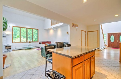 Springs House | Beautiful East Hampton Retreat with Hot Tub and Pool!