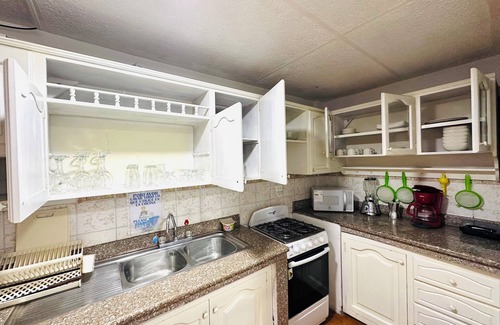 Banos de Agua Santa Apartment | Beautiful Apartment in the center of Baños de Agua Santa (Claveles)