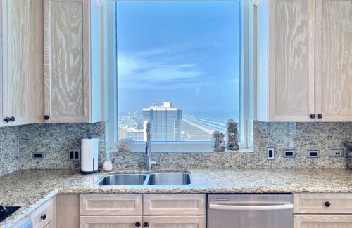 South Padre Island Condo | Beautiful, elegant and luxurious all the way, with spectacular views from Sapphire 2501