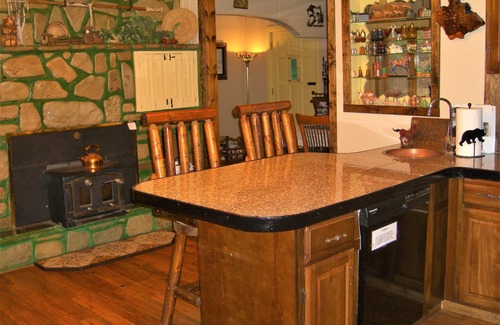 Coeur d'Alene House | BEAUTIFUL ELK MOUNTAIN RANCH ADJOINS OVER 2 MILLION ACRES OF NATIONAL FOREST!