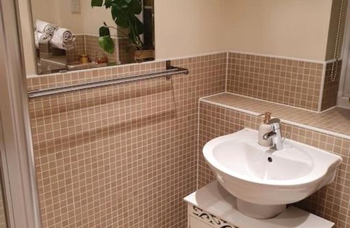 Wellingborough House | Beautiful ensuite room