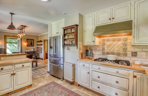Bluemont Villa | Beautiful Estate Nestled in the Blueridge Near Bluemont Wine Country