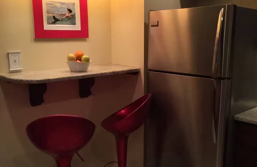 Queens Apartment | Beautiful Executive 1 bedroom Suite