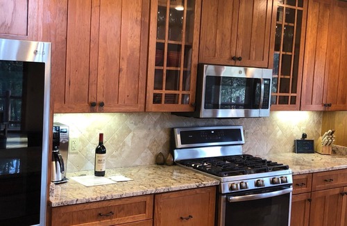 Mercer House | Beautiful Executive Lake Home on Peninsula with 657 ft Frontage, Dog Friendly